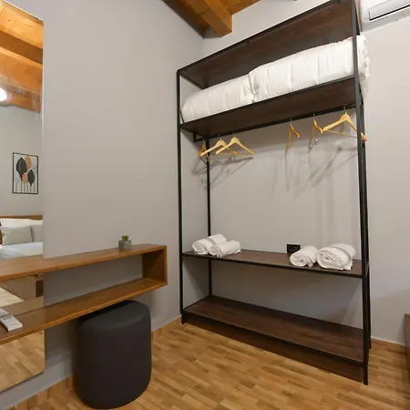 Montelago فيلة Široka