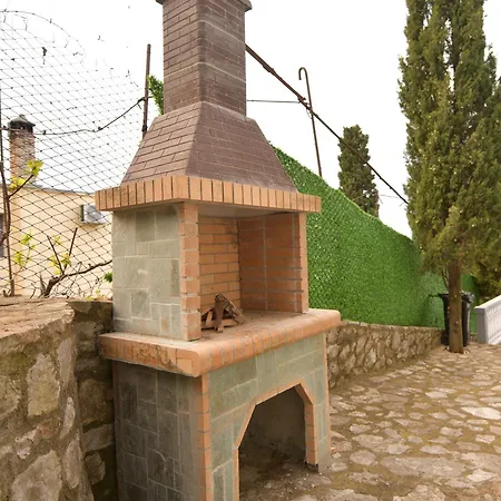 Montelago فيلة Široka