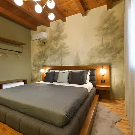 Montelago Villa