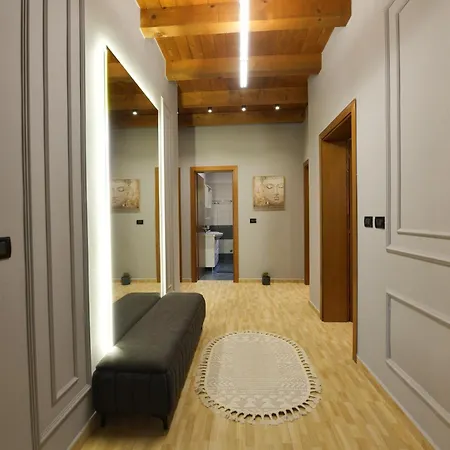 Villa Montelago *